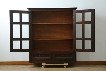 和製ヴィンテージ　松本民芸家具　落ち着いた格子ガラスが魅力のA型面取書棚　(R-087511)