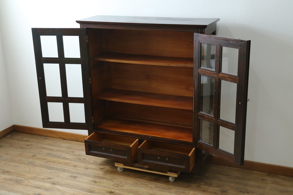 和製ヴィンテージ　松本民芸家具　落ち着いた格子ガラスが魅力のA型面取書棚　(R-087511)