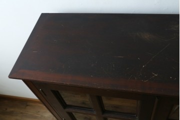 和製ヴィンテージ　松本民芸家具　落ち着いた格子ガラスが魅力のA型面取書棚　(R-087511)