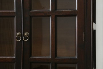 和製ヴィンテージ　松本民芸家具　落ち着いた格子ガラスが魅力のA型面取書棚　(R-087511)