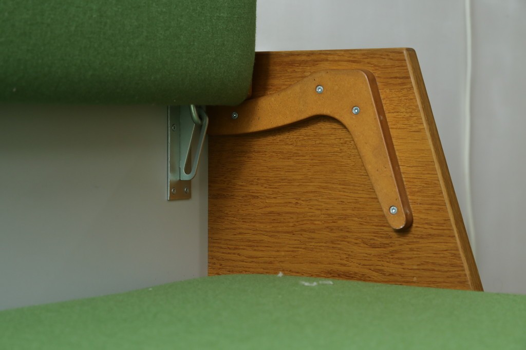 デンマークヴィンテージ　GETAMA(ゲタマ)　Hans J. Wegner(ハンス・J・ウェグナー)　GE258　さわやかなレトログリーンの2wayデイベッド　(R-087512)