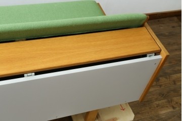 デンマークヴィンテージ　GETAMA(ゲタマ)　Hans J. Wegner(ハンス・J・ウェグナー)　GE258　さわやかなレトログリーンの2wayデイベッド　(R-087512)