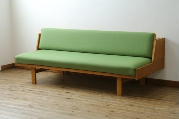 デンマークヴィンテージ　GETAMA(ゲタマ)　Hans J. Wegner(ハンス・J・ウェグナー)　GE258　さわやかなレトログリーンの2wayデイベッド　(R-087512)