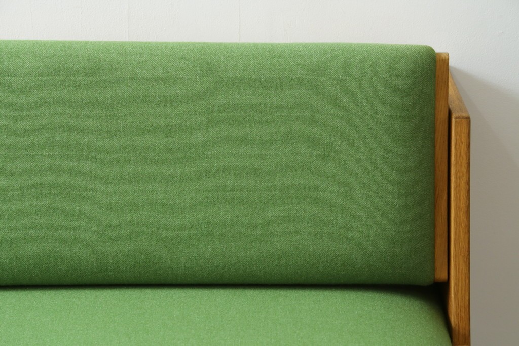 デンマークヴィンテージ　GETAMA(ゲタマ)　Hans J. Wegner(ハンス・J・ウェグナー)　GE258　さわやかなレトログリーンの2wayデイベッド　(R-087512)