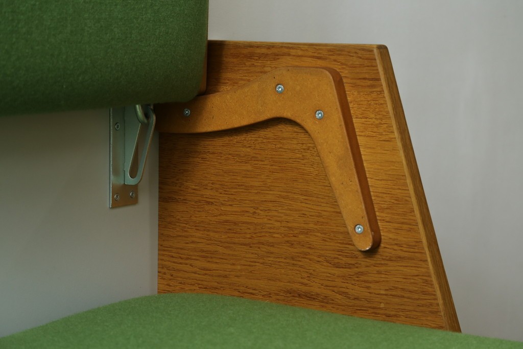 デンマークヴィンテージ　GETAMA(ゲタマ)　Hans J. Wegner(ハンス・J・ウェグナー)　GE258　さわやかなレトログリーンの2wayデイベッド　(R-087512)