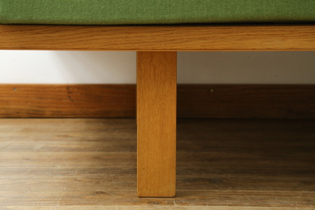 デンマークヴィンテージ　GETAMA(ゲタマ)　Hans J. Wegner(ハンス・J・ウェグナー)　GE258　さわやかなレトログリーンの2wayデイベッド　(R-087512)
