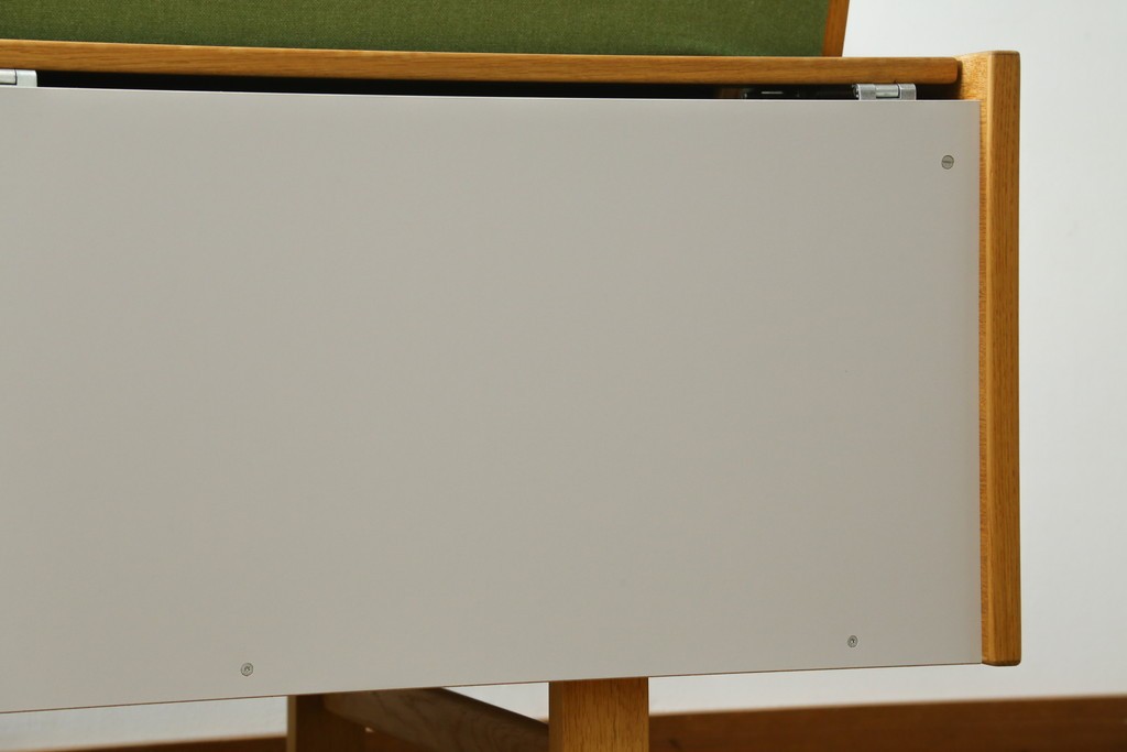 デンマークヴィンテージ　GETAMA(ゲタマ)　Hans J. Wegner(ハンス・J・ウェグナー)　GE258　さわやかなレトログリーンの2wayデイベッド　(R-087512)