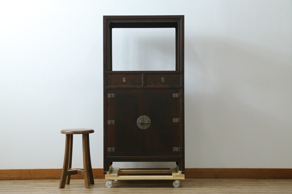 中古　美品　松本民芸家具　見せる飾り棚と隠す収納を兼ねた132型朝鮮棚　定価約55万円　(R-087513)