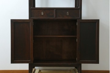 中古　美品　松本民芸家具　見せる飾り棚と隠す収納を兼ねた132型朝鮮棚　定価約55万円　(R-087513)