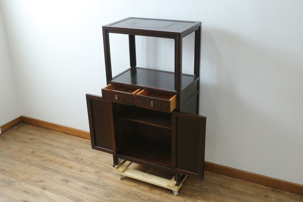 中古　美品　松本民芸家具　見せる飾り棚と隠す収納を兼ねた132型朝鮮棚　定価約55万円　(R-087513)