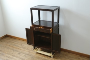 中古　美品　松本民芸家具　見せる飾り棚と隠す収納を兼ねた132型朝鮮棚　定価約55万円　(R-087513)