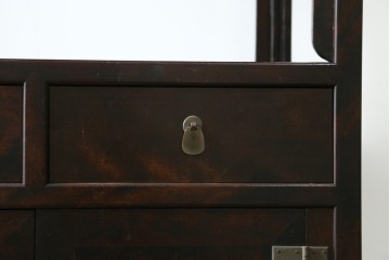 中古　美品　松本民芸家具　見せる飾り棚と隠す収納を兼ねた132型朝鮮棚　定価約55万円　(R-087513)