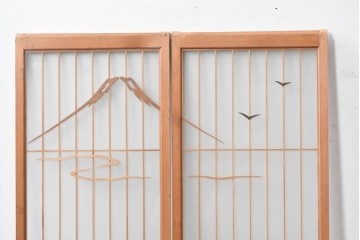 ヴィンテージ建具　昭和中期　両面ガラス　富士や松の彫刻をあしらった組子入り書院戸2枚セット　(R-087514)