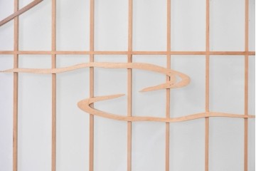 ヴィンテージ建具　昭和中期　両面ガラス　富士や松の彫刻をあしらった組子入り書院戸2枚セット　(R-087514)