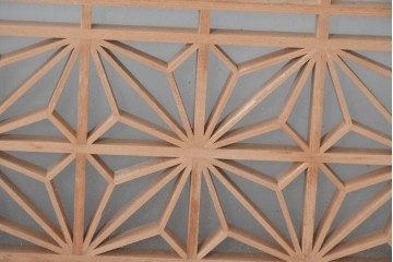 ヴィンテージ建具　昭和中期　両面ガラス　富士や松の彫刻をあしらった組子入り書院戸2枚セット　(R-087514)