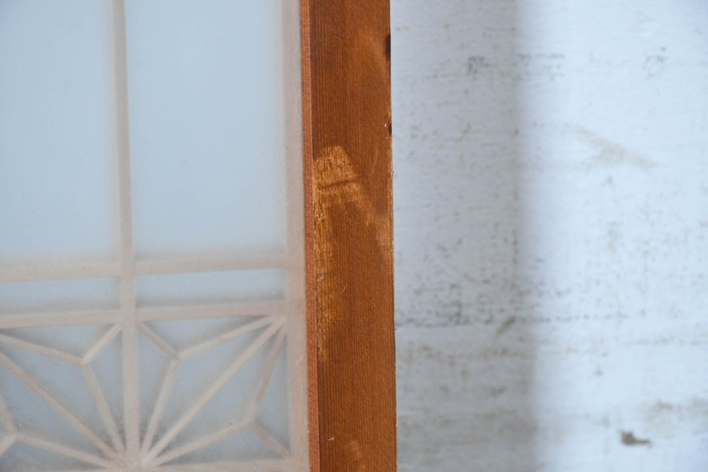 ヴィンテージ建具　昭和中期　両面ガラス　富士や松の彫刻をあしらった組子入り書院戸2枚セット　(R-087514)