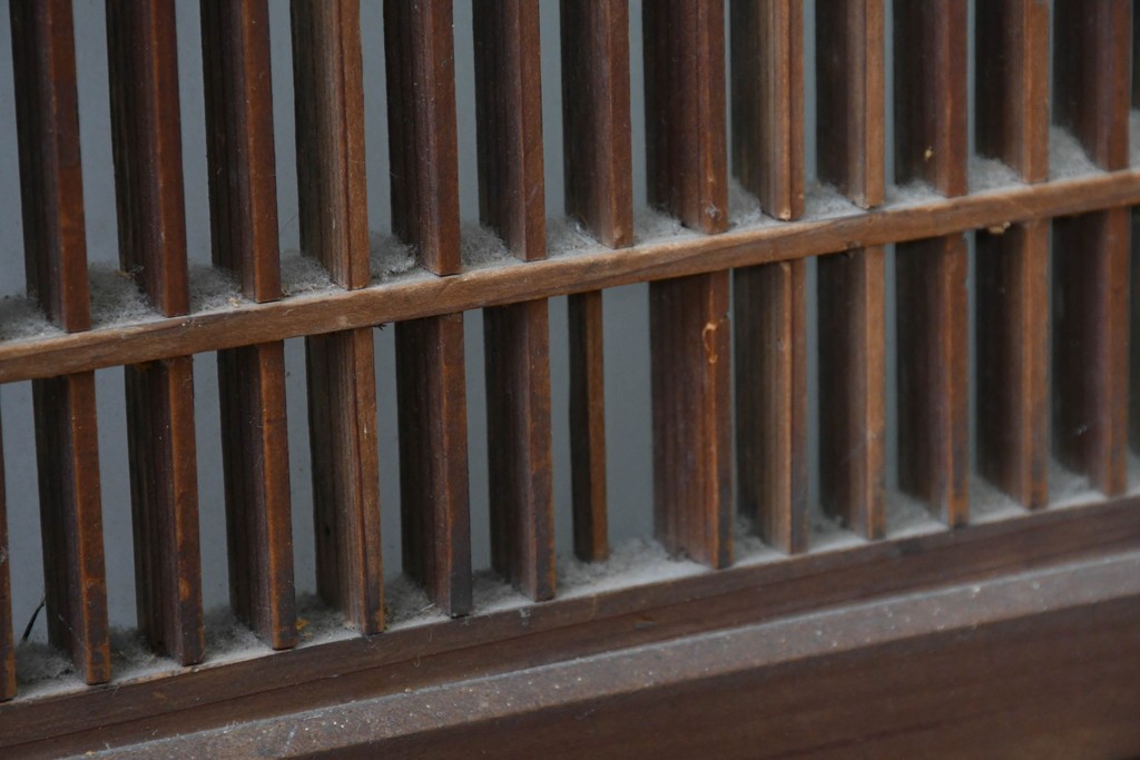 アンティーク建具　昭和初期　片面ガラス　落ち着いた木色に麻の葉模様の組子が美しい書院戸4枚セット　(R-087515)