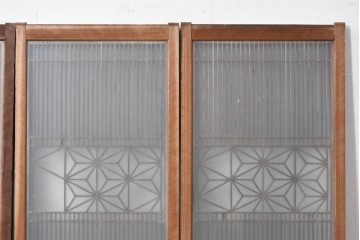 アンティーク建具　昭和初期　片面ガラス　落ち着いた木色に麻の葉模様の組子が美しい書院戸4枚セット　(R-087515)