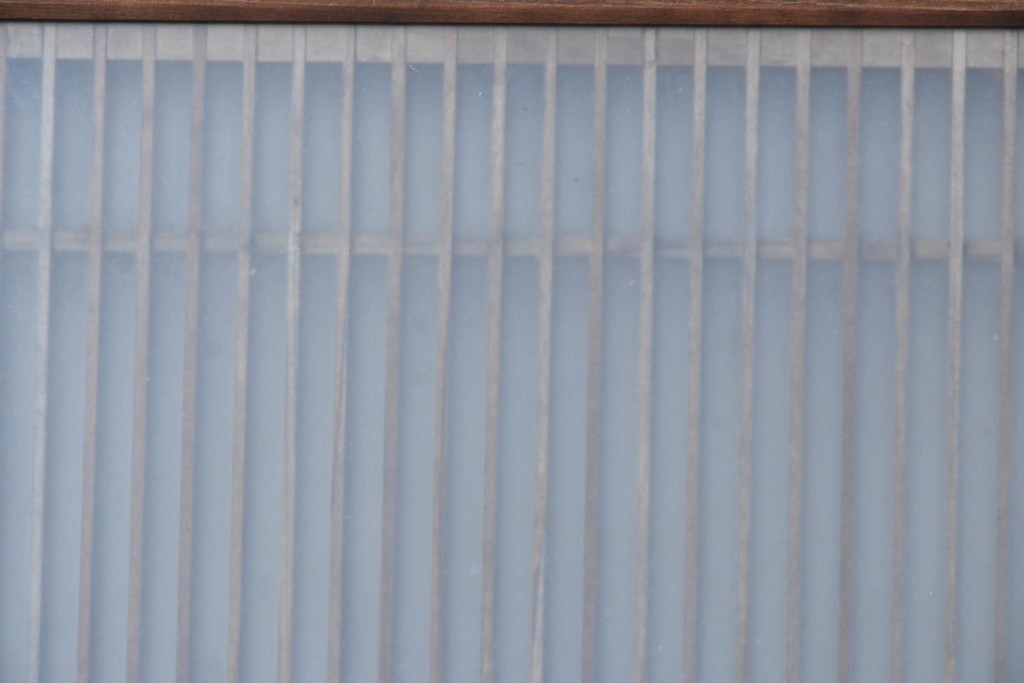 アンティーク建具　昭和初期　片面ガラス　落ち着いた木色に麻の葉模様の組子が美しい書院戸4枚セット　(R-087515)