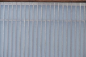 アンティーク建具　昭和初期　片面ガラス　落ち着いた木色に麻の葉模様の組子が美しい書院戸4枚セット　(R-087515)