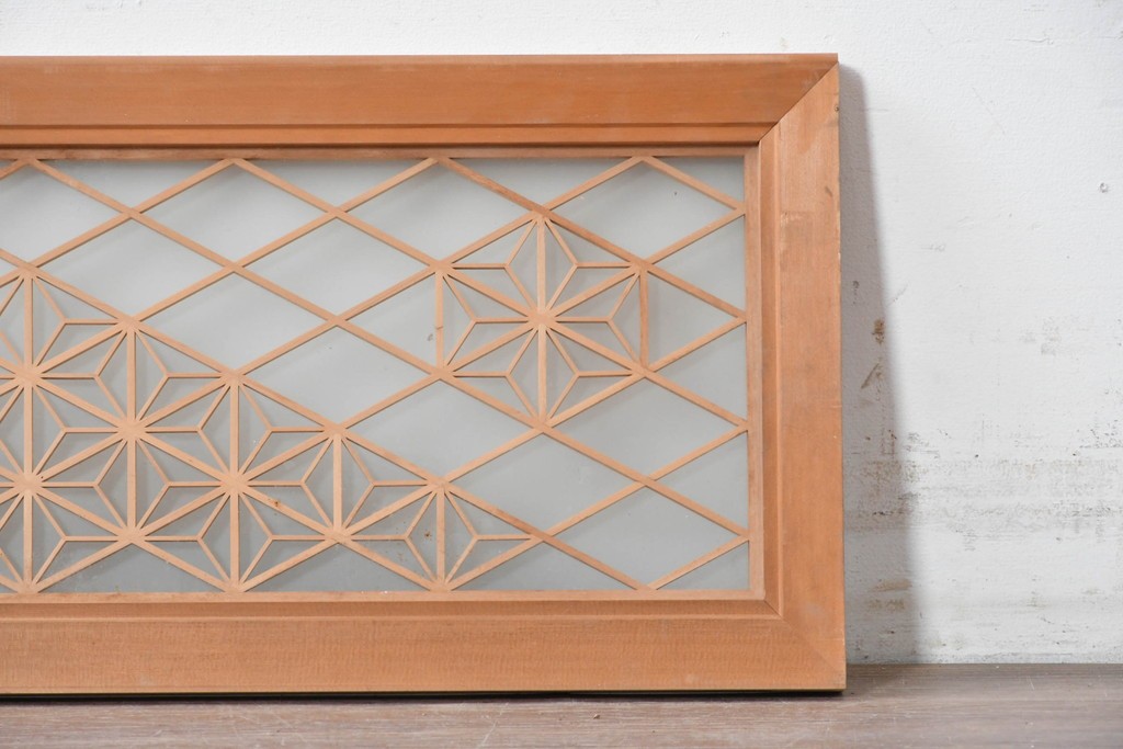 ヴィンテージ建具　昭和中期　両面ガラス　繊細な組子細工が目を引く欄間1枚　(R-087517)