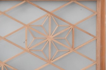 ヴィンテージ建具　昭和中期　両面ガラス　繊細な組子細工が目を引く欄間1枚　(R-087517)