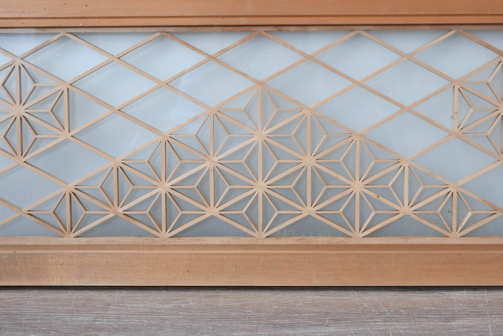 ヴィンテージ建具　昭和中期　両面ガラス　繊細な組子細工が目を引く欄間1枚　(R-087517)