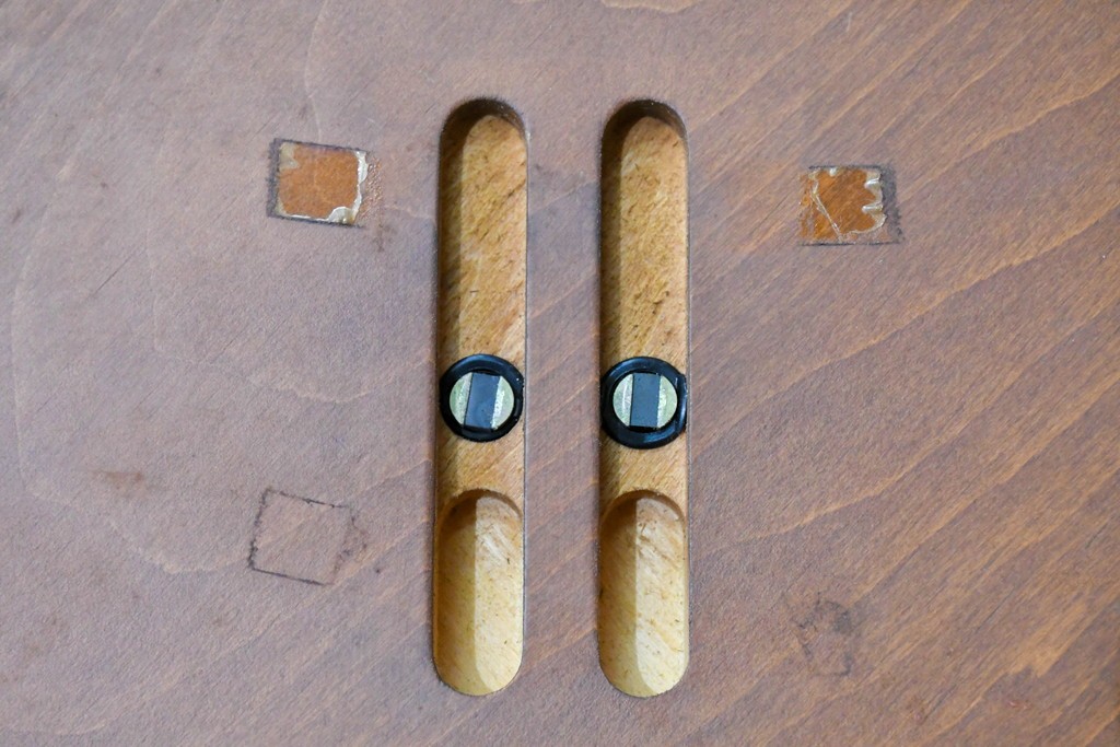 中古　希少な大振りサイズ!!　arflex(アルフレックス)　NEW STATION(ニューステーション)ラウンドテーブル　定価約25万円　(R-087522)