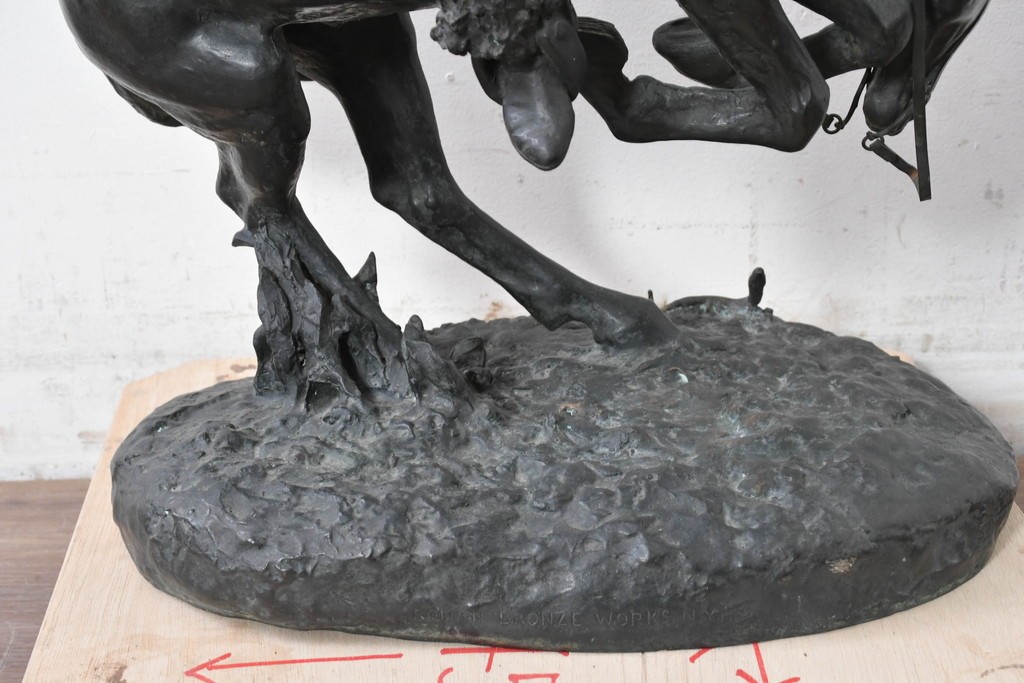 アメリカ　Frederic Remington(フレデリック・レミントン)　「The Rattlesnake(ガラガラヘビ)」　躍動感あふれるカウボーイのブロンズ像　(R-087523)