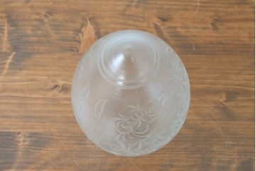 フランスヴィンテージ　希少デザイン!!　幅1700mmの大型!!　真鍮製　雫型ガラスシェード付き　重厚感のある上質なつくりの3灯照明　(R-087524)