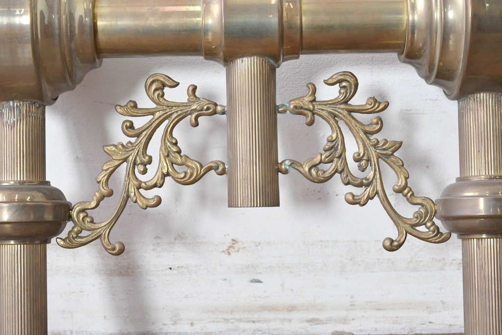 フランスヴィンテージ　希少デザイン!!　幅1700mmの大型!!　真鍮製　重厚感のある上質なつくりの3灯照明　(R-087525)
