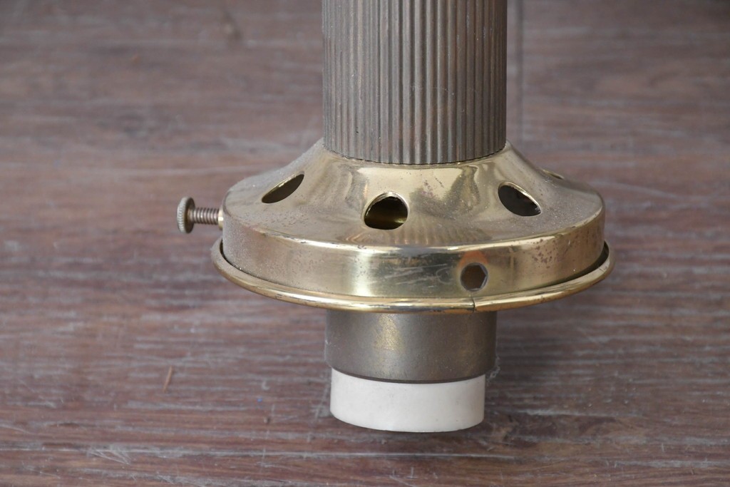 フランスヴィンテージ　希少デザイン!!　幅1700mmの大型!!　真鍮製　重厚感のある上質なつくりの3灯照明　(R-087525)