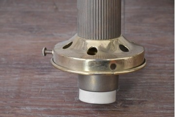 フランスヴィンテージ　希少デザイン!!　幅1700mmの大型!!　真鍮製　重厚感のある上質なつくりの3灯照明　(R-087525)