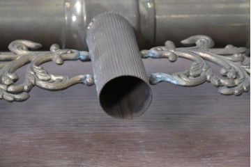 フランスヴィンテージ　希少デザイン!!　幅1700mmの大型!!　真鍮製　重厚感のある上質なつくりの3灯照明　(R-087525)