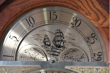 中古　アメリカ　Ridgeway(リッジウェイ)　優雅な佇まいのホールクロック　定価約150万円　(R-087526)