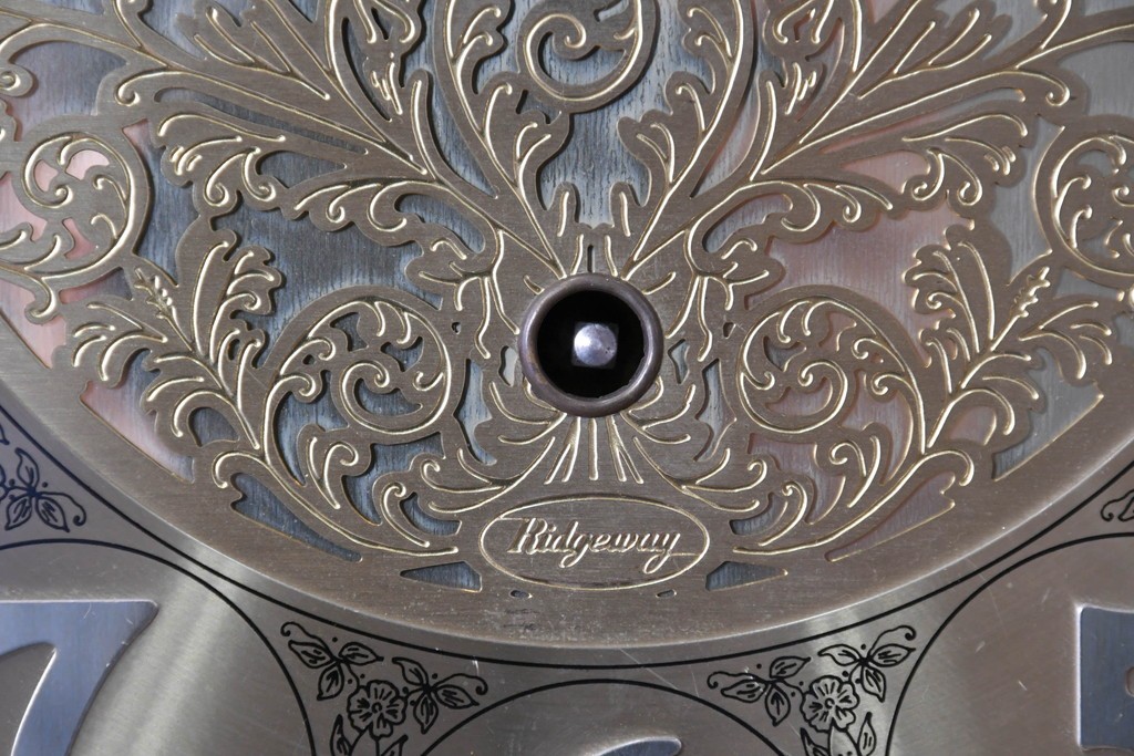 中古　アメリカ　Ridgeway(リッジウェイ)　優雅な佇まいのホールクロック　定価約150万円　(R-087526)