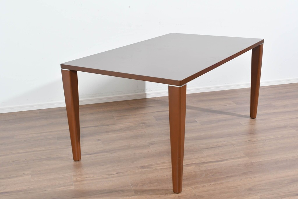 中古　arflex(アルフレックス)　NS2　洗練されたデザインのダイニングテーブル　定価約23万円　(R-087535)