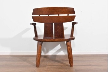 中古　美品　特注品　Oak Vllage(オークヴィレッジ)　ナラ材　漆塗り　木目が印象的なアームチェア　制作費約20万円以上　(R-087537)