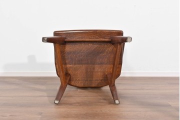 中古　美品　特注品　Oak Vllage(オークヴィレッジ)　ナラ材　漆塗り　木目が印象的なアームチェア　制作費約20万円以上　(R-087537)