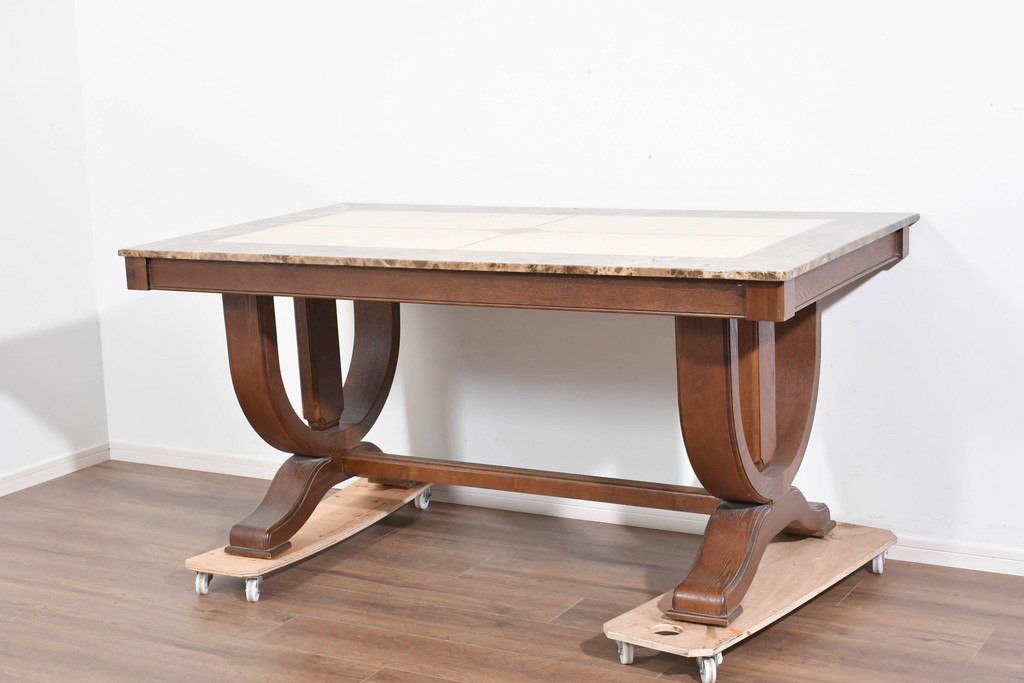 中古　ヨーロッパ　高級輸入家具　オーク材　大理石天板のダイニングテーブル　定価約50万円　(R-087538)