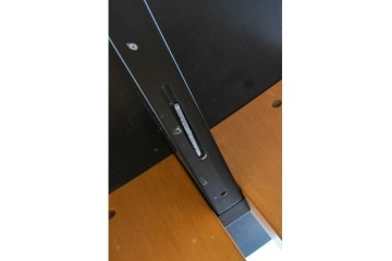 中古　arflex(アルフレックス)　TAVOLO NAVE(タボロ・ナーベ)　天板デザインが印象的なダイニングテーブル　現行定価約55万円　(R-087539)