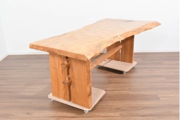 中古　国産職人手作り品　栃ノ木(トチノキ)　一枚板の存在感あふれるダイニングテーブル　製作費約45万円　(R-087540)