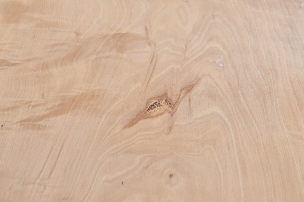 中古　国産職人手作り品　栃ノ木(トチノキ)　一枚板の存在感あふれるダイニングテーブル　製作費約45万円　(R-087540)