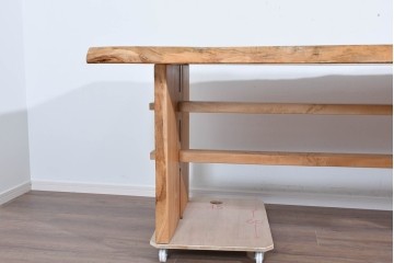 中古　国産職人手作り品　栃ノ木(トチノキ)　一枚板の存在感あふれるダイニングテーブル　製作費約45万円　(R-087540)