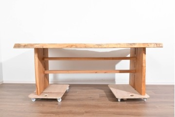 中古　国産職人手作り品　栃ノ木(トチノキ)　一枚板の存在感あふれるダイニングテーブル　製作費約45万円　(R-087540)