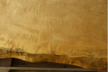 中古　国産職人手作り品　栃ノ木(トチノキ)　一枚板の存在感あふれるダイニングテーブル　製作費約45万円　(R-087540)