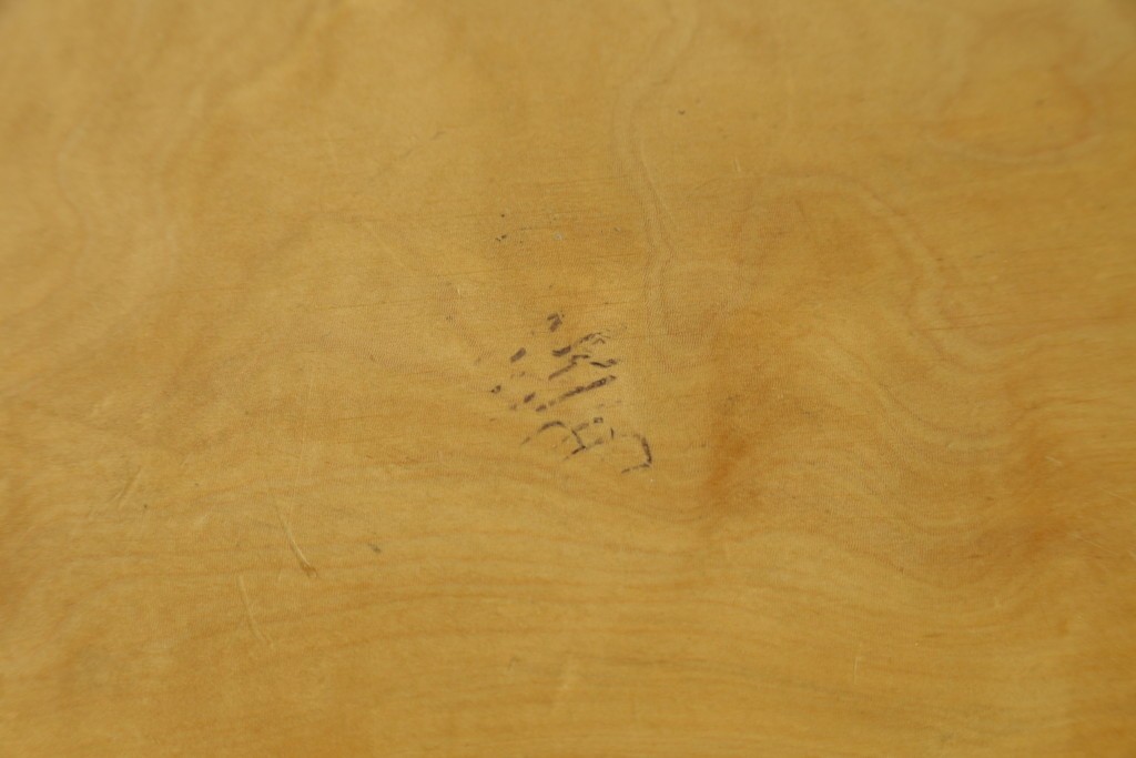 中古　国産職人手作り品　栃ノ木(トチノキ)　一枚板の存在感あふれるダイニングテーブル　製作費約45万円　(R-087540)