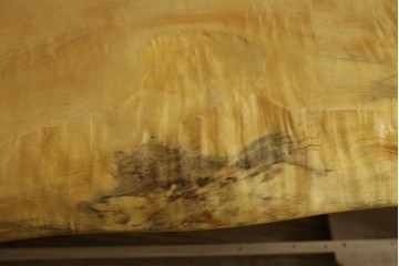 中古　国産職人手作り品　栃ノ木(トチノキ)　一枚板の存在感あふれるダイニングテーブル　製作費約45万円　(R-087540)