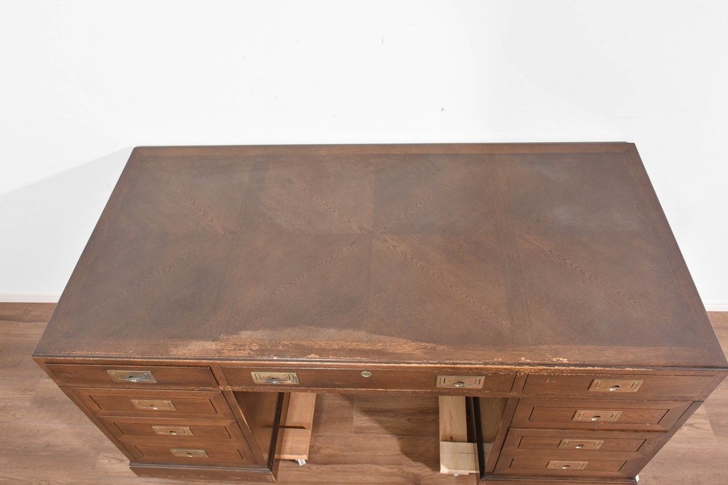 中古　希少な廃番品　カリモク家具(karimoku)　domani(ドマーニ)　Morganton(モーガントン)　風格ある両袖デスク　(R-087541)