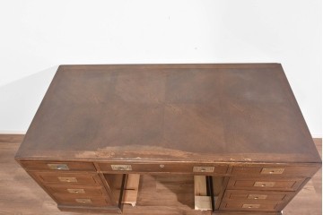 中古　希少な廃番品　カリモク家具(karimoku)　domani(ドマーニ)　Morganton(モーガントン)　風格ある両袖デスク　(R-087541)